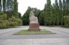 Sowjetisches-Ehrenmal-in-Berlin-Treptow-130828-DSC_0111.jpg