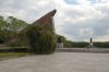 Sowjetisches-Ehrenmal-in-Berlin-Treptow-130828-DSC_0123.jpg